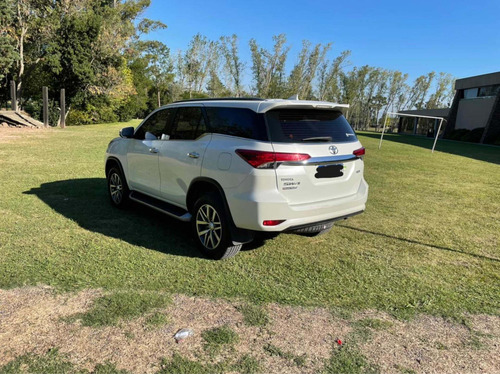 Toyota Sw4 2.8 Srx 177cv 4x4 7as At 2019