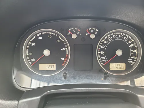 Volkswagen Jetta 2.0 L4 Mt