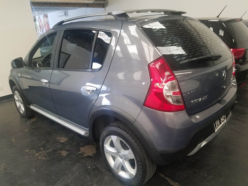 Renault Sandero Stepway 1.6 Luxe 105cv Oportunidad (aes)