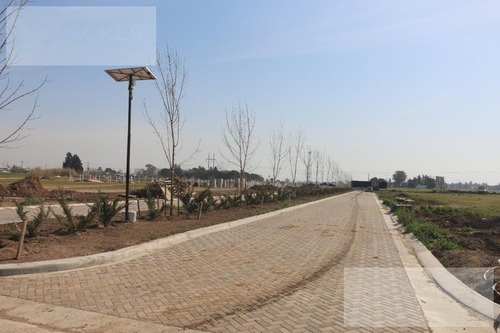Imagen 8 de 25 de Ecotierra Norte - 456 M2