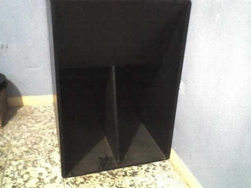 Cajon Junior, Tipo Cerwin Vega