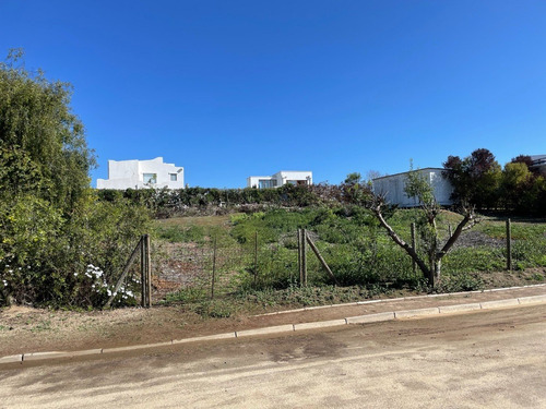 Imagen 7 de 10 de Terreno En Venta En Excelente Condominio.