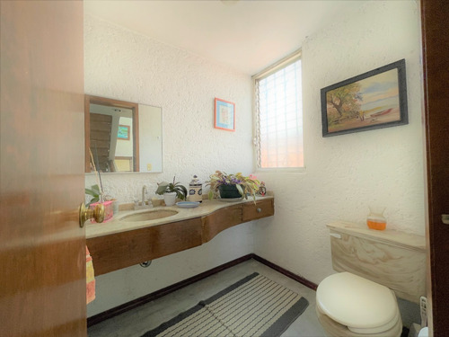 Imagen 14 de 29 de Satélite Casa Venta 5 Recámaras 4 Baños 3 Estacionamientos Jardín Desniveles