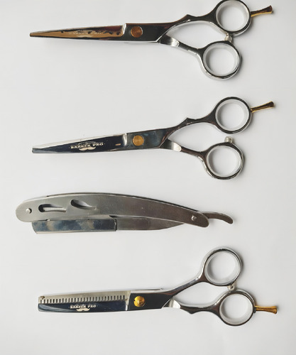 Maquina De Cortar Cabelo Kemei 2603 + Kit Tesouras