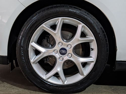 Ford Focus 2.0 SE PLUS 16V FLEX 4P POWERSHIFT