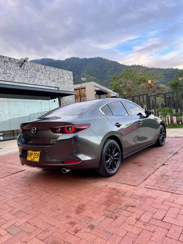 Mazda 3 2.0 Touring At Hibrido Ligero - Mhev