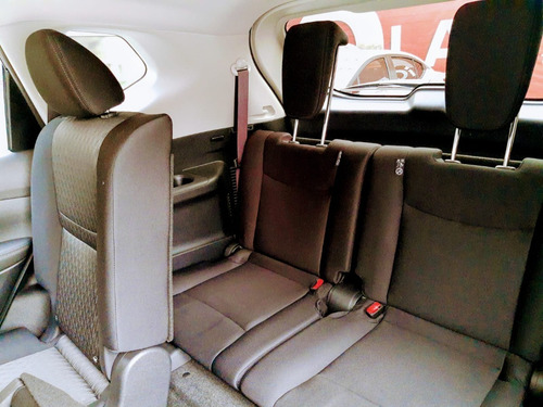 Imagen 11 de 14 de Nissan X-trail Advanse 3 Filas