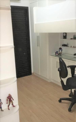 Imagem 13 de 25 de Cobertura Duplex Na Água Rasa Com 4 Dorms Sendo 1 Suíte, 4 Vagas, 210m² - Co0279