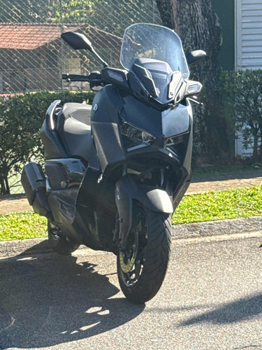 X Max Nova