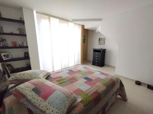 Casa En Venta En Marsella. Cod V14704