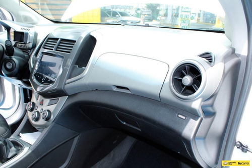 Imagen 21 de 25 de Chevrolet Sonic