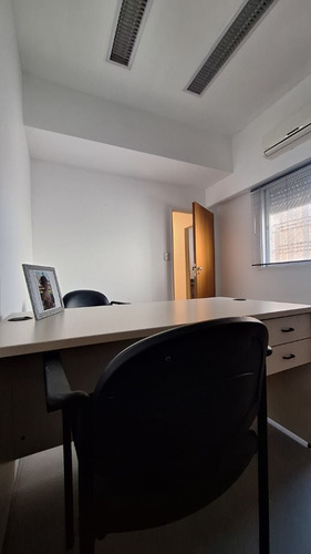 Alquiler De Espectacular Oficina En San Martin Centro. 140 M2