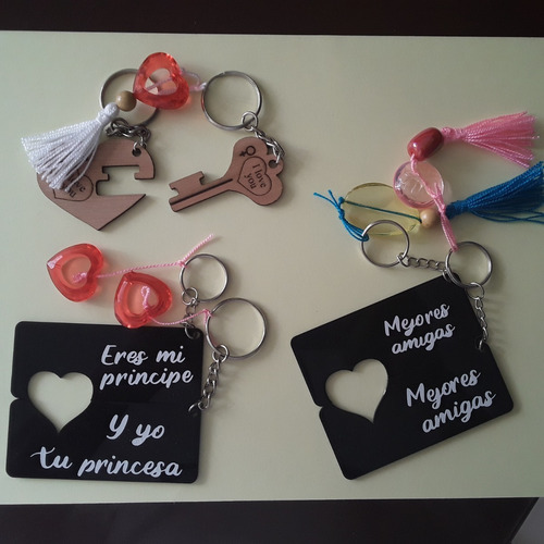Imagen 2 de 6 de Llaveros Personalizados Pareja Amor Amistad