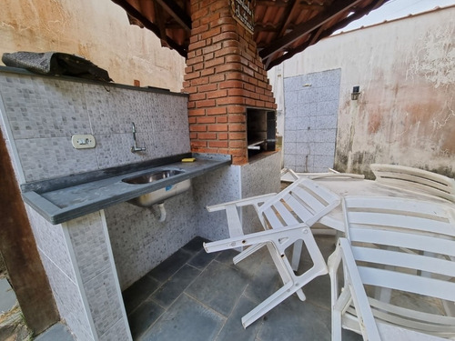Imagem 10 de 21 de Sobrado Médio Padrão, Com Amplo Terreno, Perto Do Mar; - 126