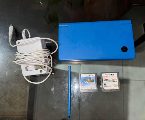 Nintendo Ds I Azul Con 2 Juegos Mario Y Stylus Dsi 