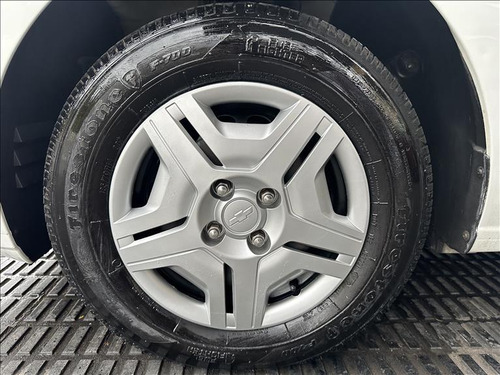 Chevrolet Onix 1.0 Mpfi ls Flex Manual-completo