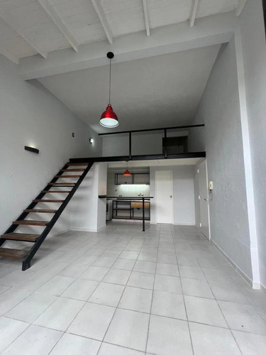 Edificio Comercial En Venta - 7 Unidades Funcionales - 632mts2 - Paternal