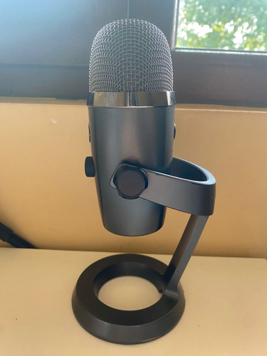 Micrófono Yeti Nano Color Shadow Grey (Usado)