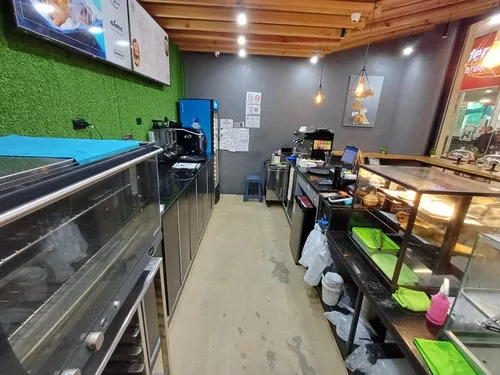 Café En C. C. Cerro Verde, 33m2