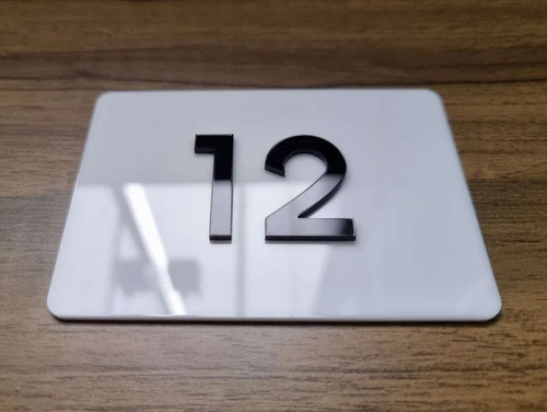 Placa De Acrilico Com 2 Números Para Porta De Apartamento Cor Branco