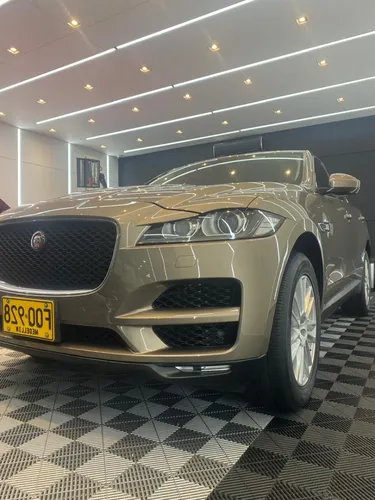 Jaguar F-PACE 2.0 Prestige At 2017