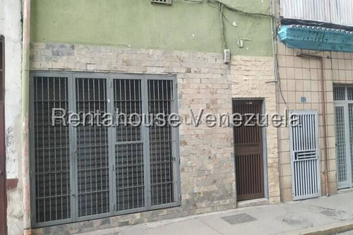 Te Lo Tengo Casa En Venta En Parr. Santa Teresa 25-8305 Mar