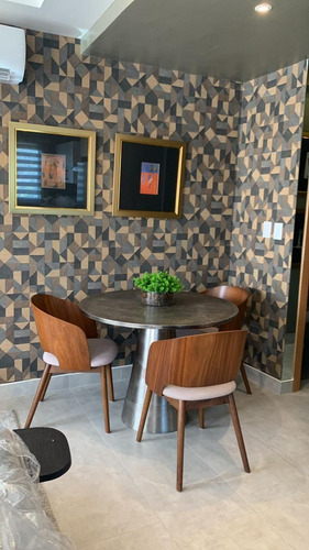 Apartamento Amueblado De 1 Habitación Con Amenidades De Lujo
