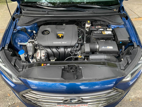 Imagen 9 de 15 de Hyundai Elantra 2017 2.0 Gls Premium At
