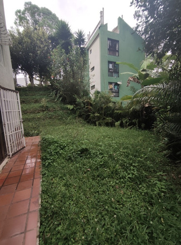 Imagen 17 de 30 de Bello Town House En La Arboleda