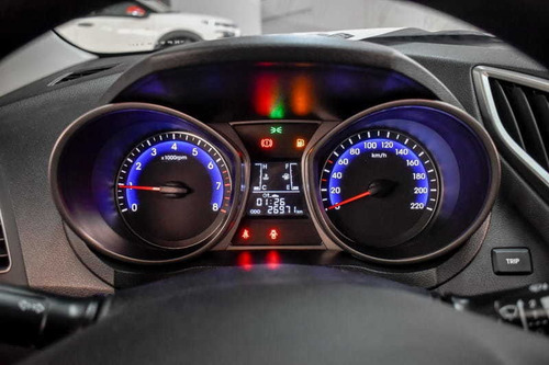 Imagem 3 de 14 de Hyundai Hb20 Unique 1.0 Flex 12v Mec