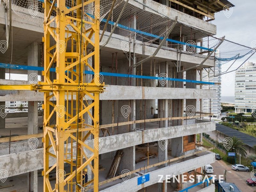Venta De Apartamento De 2 Dormitorios En Playa Brava