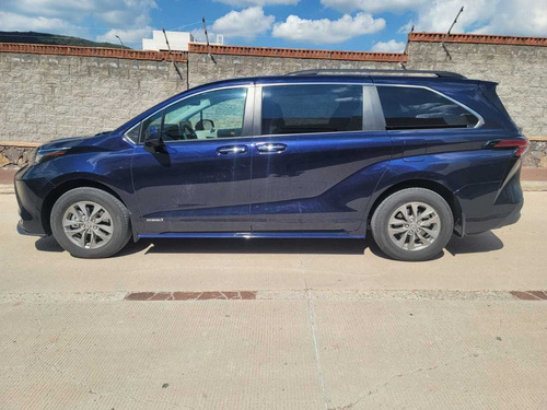 Imagen 4 de 15 de Toyota Sienna 2021 3.5 Xle At