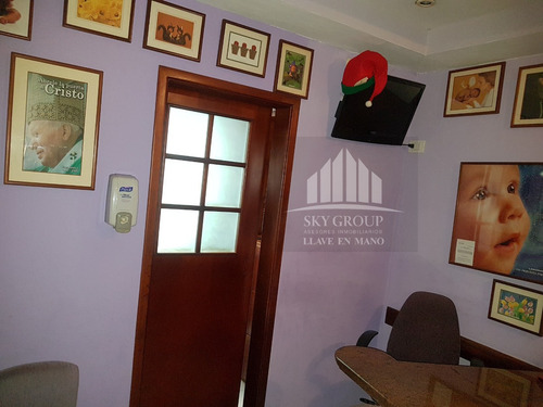 Imagen 7 de 12 de Oficina En Hospital Metropolitano Del Norte (lemof-003) Vende Abog. Del Carmen