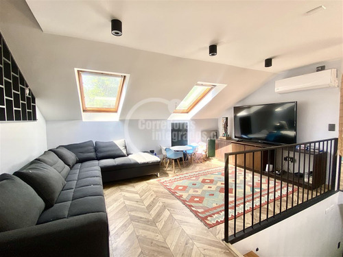 Casa En Venta De 5 Dorm.la Dehesa Lo Barnechea