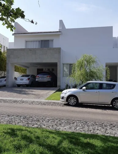 Exclusiva Residencia En Venta En El Campanario, Querétaro Ubicación Premium