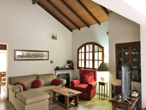 Casa Quinta A Metros De N. Repetto - Hurlingham