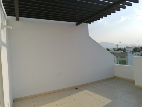 Enorme Casa Con Terraza 3 Recamaras Y 2 Salas De Tv