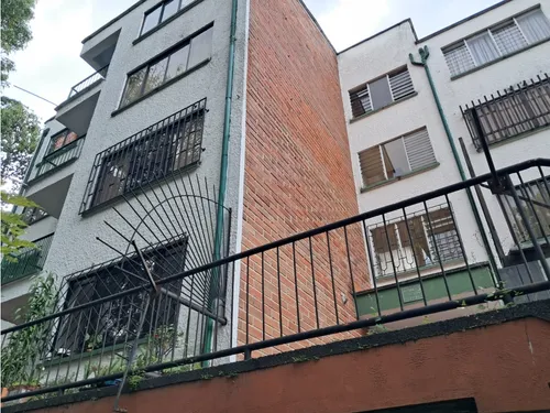Venta De Apartamento En El Occidente, Sector Los Pinos