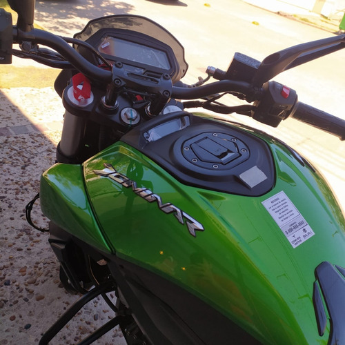 Imagen 3 de 11 de Bajaj Dominar 400