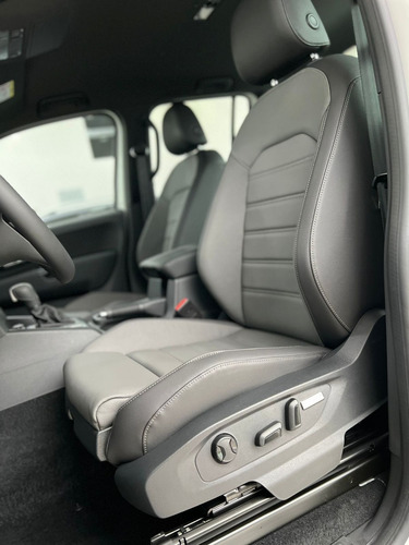 Imagen 10 de 25 de Volkswagen Amarok Highline V6 258cv 2022 - Brian Avalos