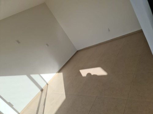 Se Vende Casa En Cañadas Del Arroyo, 4ta Recamara En Pb, Jardín, Doble Altura !