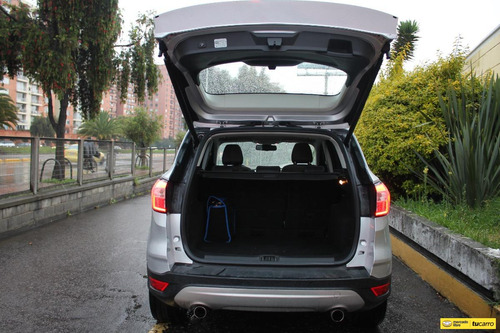 Ford Escape 2.0 TITANIUM 245hp 4X4