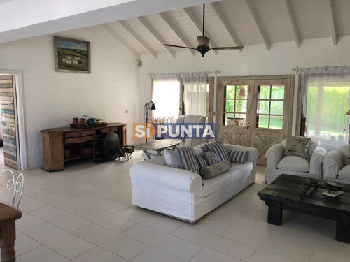 Imagen 5 de 30 de Casa En Alquiler -laguna Blanca