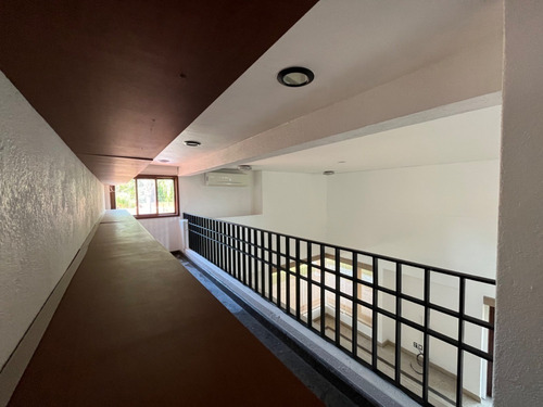 Imagen 25 de 30 de Casa En Venta/renta Con Terreno De 2,600 M2 Con Entrada Dire