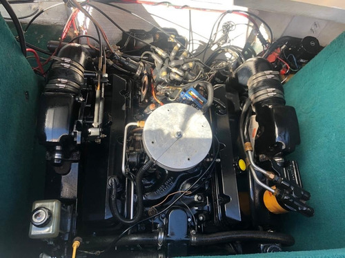 Imagen 12 de 12 de Yate 24 Pies Motor V8 Vendido Gracias