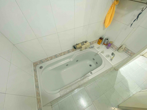 Imagen 17 de 25 de Venta Casa Caseros Centro 5 Amb Pileta 2 Cocheras