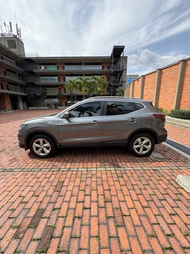 Nissan Qashqai 2.0 Sense