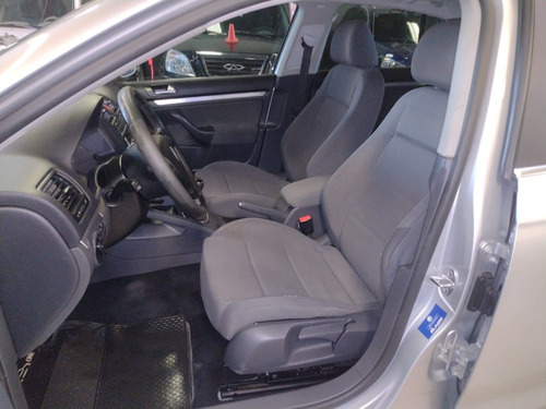 Imagen 4 de 7 de Volkswagen Vento Sportline Tdi 2.0 2007