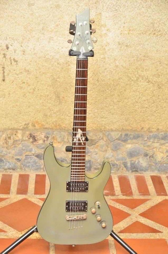 Guitarra Schecter Lady Luck C/case Skb + Seymour Duncan