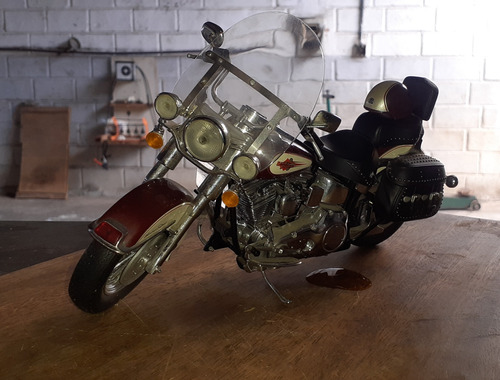 Miniatura Moto Harley Davidson Heritage Classic Scala 1:10